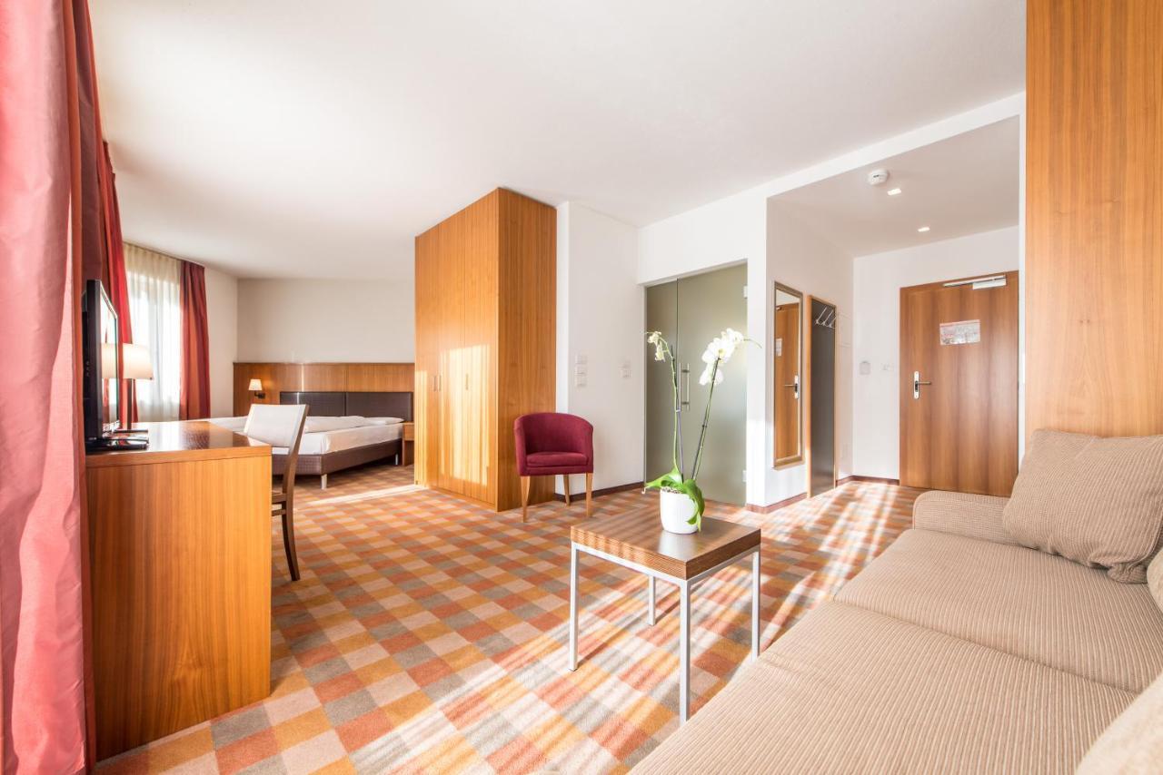 Hotel Tubris Кампо-Турес Экстерьер фото