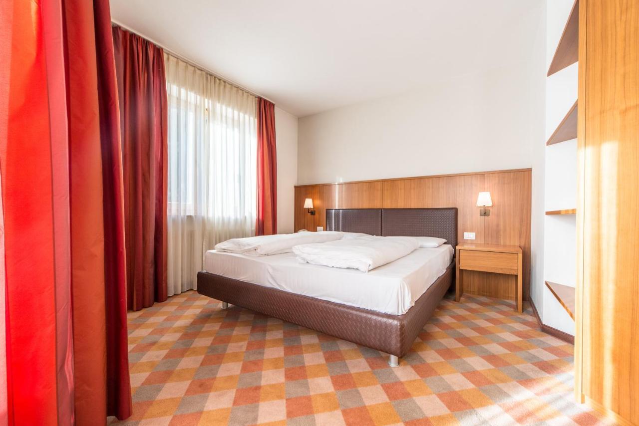 Hotel Tubris Кампо-Турес Экстерьер фото